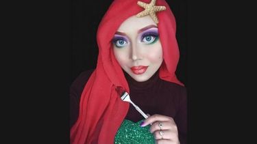 La maquilladora musulmana que se transforma bajo su velo