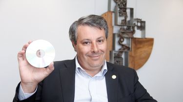 El uso del CD en la compu, un logro de Nasisi