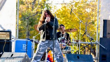 Festival de rock con fines solidarios en el Teatro Sarmiento