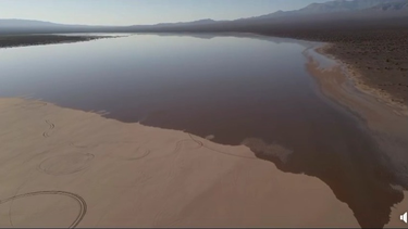 Mirá las imágenes inéditas que captaron de la Pampa del Leoncito bajo agua