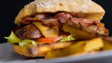 Chori gourmet, un clásico argentino que deleita a los sanjuaninos