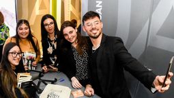 Libros y mucho más: Luis Ávila la rompe en la feria.&nbsp;