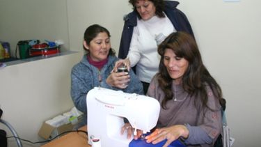 Las mujeres tienen que emprender o vender por catálogo para llegar a fin de mes