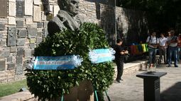 Con un acto en su casa, conmemoraron los 204 años del natalicio de Sarmiento