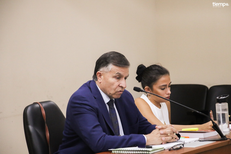 El abogado Gustavo Sánchez junto a su hija Rosa, codefensora. El abogado Gustavo Sánchez junto a su hija Rosa, codefensora.