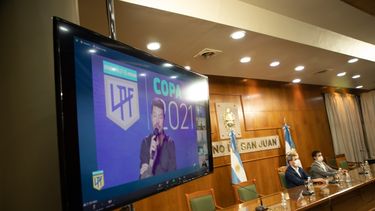 Con Tinelli, oficializaron que las semis de la Copa Liga Profesional se jugarán en San Juan