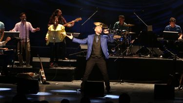 El talento y la solidaridad se apoderaron del Teatro del Bicentenario