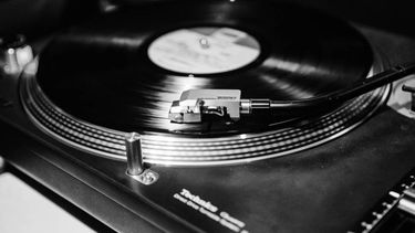 Una buena opción para este domingo: Feria de Vinilos en Vivo