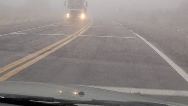 Ojo conductores, la niebla por estos días copa zonas de San Juan.