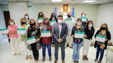 ¿Tenés un enfermo en casa?, Capital certificó 20 nuevos cuidadores domiciliarios