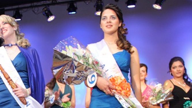 María Valeria Arévalo es la nueva reina de Albardón María Valeria Arévalo es la nueva reina de Albardón