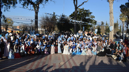 Valle Fértil celebró el Día de la Independencia a lo grande con un abrazo patrio y el gran pericón nacional