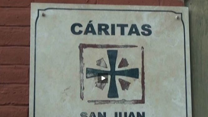 Cáritas reúne kits escolares para los evacuados de Sarmiento