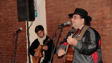 Más de 150 artesanos se prenden a un nuevo Festival del Carneo Español