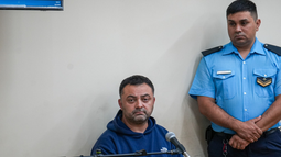 Víctor Andrés Suizer frente al juez. Víctor Andrés Suizer frente al juez.