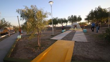 El barrio Andacollo Vll brilla de otra manera: renovaron las plazas y la iluminación LED