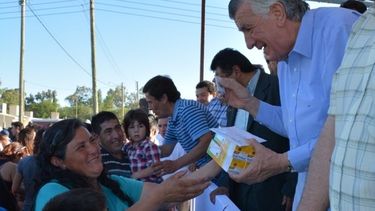 Entregaron más de 70 viviendas del barrio Margarita Ferrá de Bartol