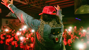 los sanjuaninos, ¡como lokitas!: el bananero causo furor y dejo varias perlitas los sanjuaninos, ¡como lokitas!: el bananero causo furor y dejo varias perlitas