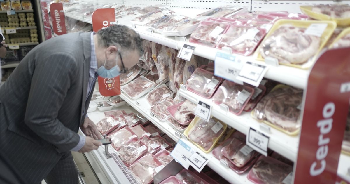 Kulfas salió a controlar la calidad de la “carne barata” en San Juan