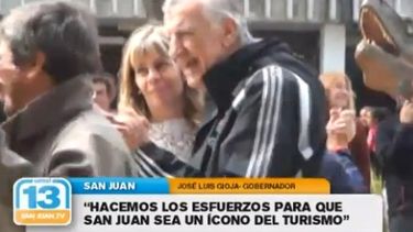 Gioja, valseando con turistas, y en equipo de gimnasia