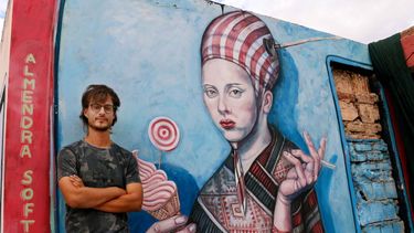 El pincel sanjuanino que todo lo puede