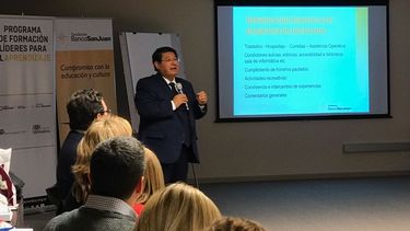 Más de 30 docentes continúan capacitándose gracias al Banco San Juan