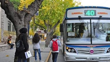 Adelantaron la baja del precio del boleto de colectivo en San Juan