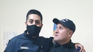 Policías héroes salvaron a una mujer sanjuanina que se arrojó a un canal