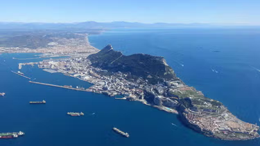 Gran Bretaña quiere acuerdos con la UE, peor España le impone encontrar una solución a Gibraltar