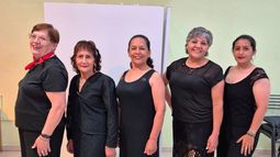 Tiene 76 años, es de Albardón y decidió cumplir una cuenta pendiente: aprender a bailar tango Tiene 76 años, es de Albardón y decidió cumplir una cuenta pendiente: aprender a bailar tango