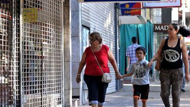 Así atenderán al público los comercios en Rawson durante las fiestas