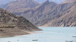 Los niveles de agua en los diques ubicados sobre el Río San Juan están bajas. Los niveles de agua en los diques ubicados sobre el Río San Juan están bajas.