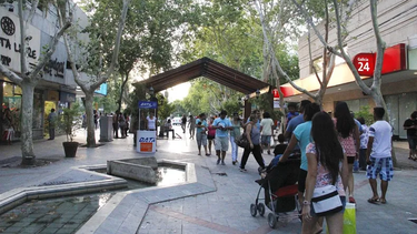 La ocupación de locales comerciales en el microcentro de San Juan aumentó un 55% respecto al 2022