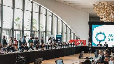 Horarios desdoblados por el comercio y restricción nocturna: qué puntos dejó el encuentro del ASJ