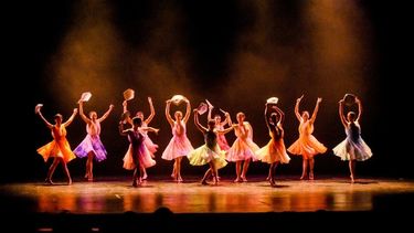 La Gala Patria de la Revolución de Mayo se celebrará por partida doble en el Teatro del Bicentenario.