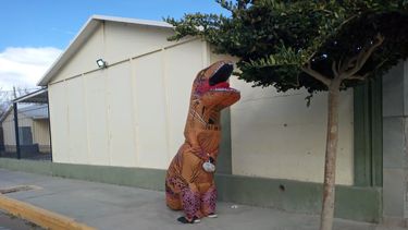 Un dinosaurio sanjuanino fue al banco, pero volvió con las garras vacías