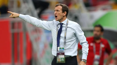 Rodolfo Arruabarrena es el principal candidato para convertirse en el nuevo entrenador de Boca tras el llamado de Juan Román Riquelme. Rodolfo Arruabarrena es el principal candidato para convertirse en el nuevo entrenador de Boca tras el llamado de Juan Román Riquelme.