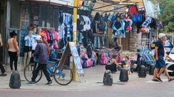 El comercio de Rawson quiere aprovechar el fuerte flujo de visitantes por eventos deportivos, mineros y culturales. El comercio de Rawson quiere aprovechar el fuerte flujo de visitantes por eventos deportivos, mineros y culturales.