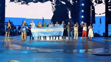 Mirá el emocionante video del homenaje de Ciro y los Persas a los sanjuaninos veteranos de Malvinas en la FNS