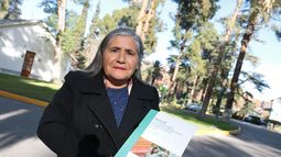 Las historias detrás de los bordados de Juana