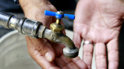 Una zona de Caucete, sin servicio de agua este domingo por una falla.