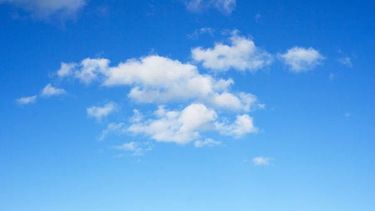 Máxima de 18º con cielo algo nublado toda la jornada