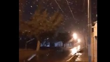 Una belleza: la nieve sorprendió al pueblito iglesiano Las Flores