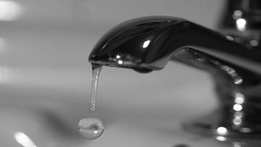 Por arreglos cortarán el agua en varias zonas de Capital