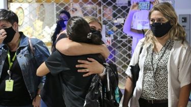 Cuando las lágrimas cayeron en la despedida de Falabella: el recuerdo de Piquito, Alberto y Federico