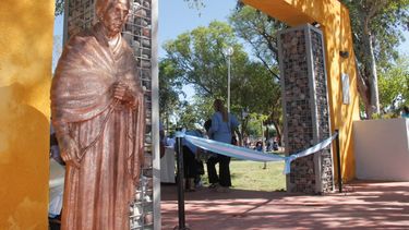 Chimbas reinauguró la plaza principal