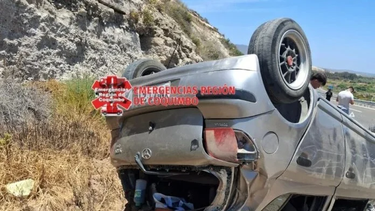 Violento vuelco camino a Coquimbo dejó dos personas atrapadas