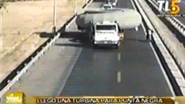 Mirá cómo trasladaron la turbina de electricidad para Punta Negra