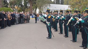 Toque de dianas y tradicional chocolate en el Día de la Patria