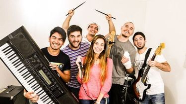 Batido de Coco lanzó su primer videoclipBatido de Coco: otra aventura local de la cumbia pop